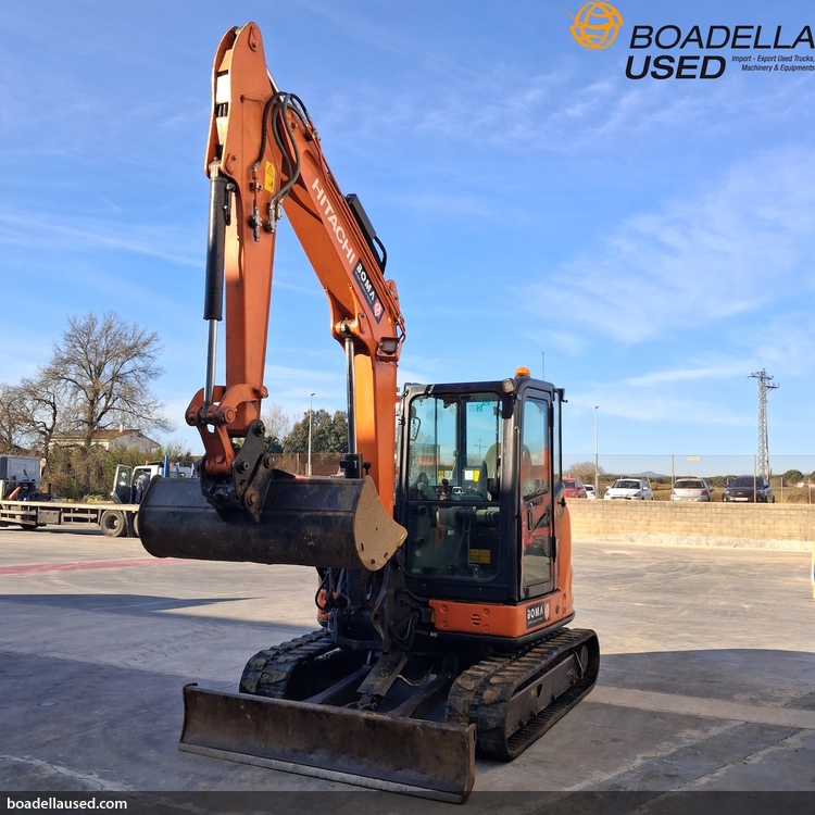 (E-54) HITACHI ZX65USB-6 CLP