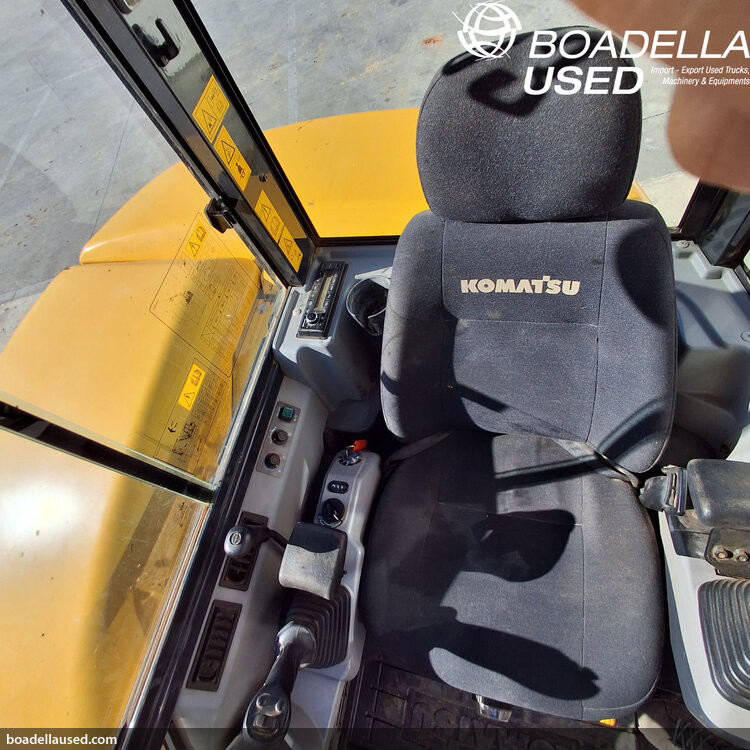 (E-63) KOMATSU PC80MR-5E0