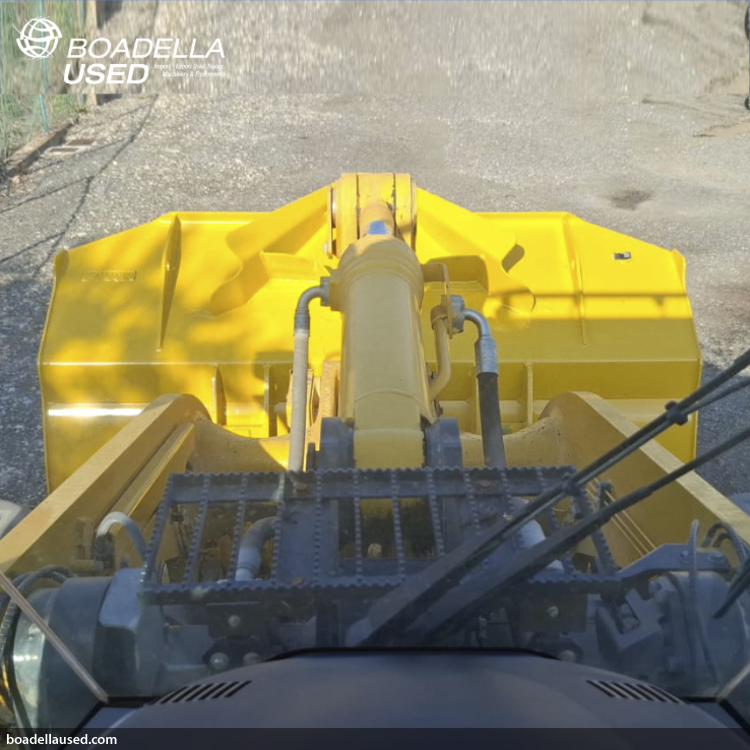 (C-06) KOMATSU WA470-8E0