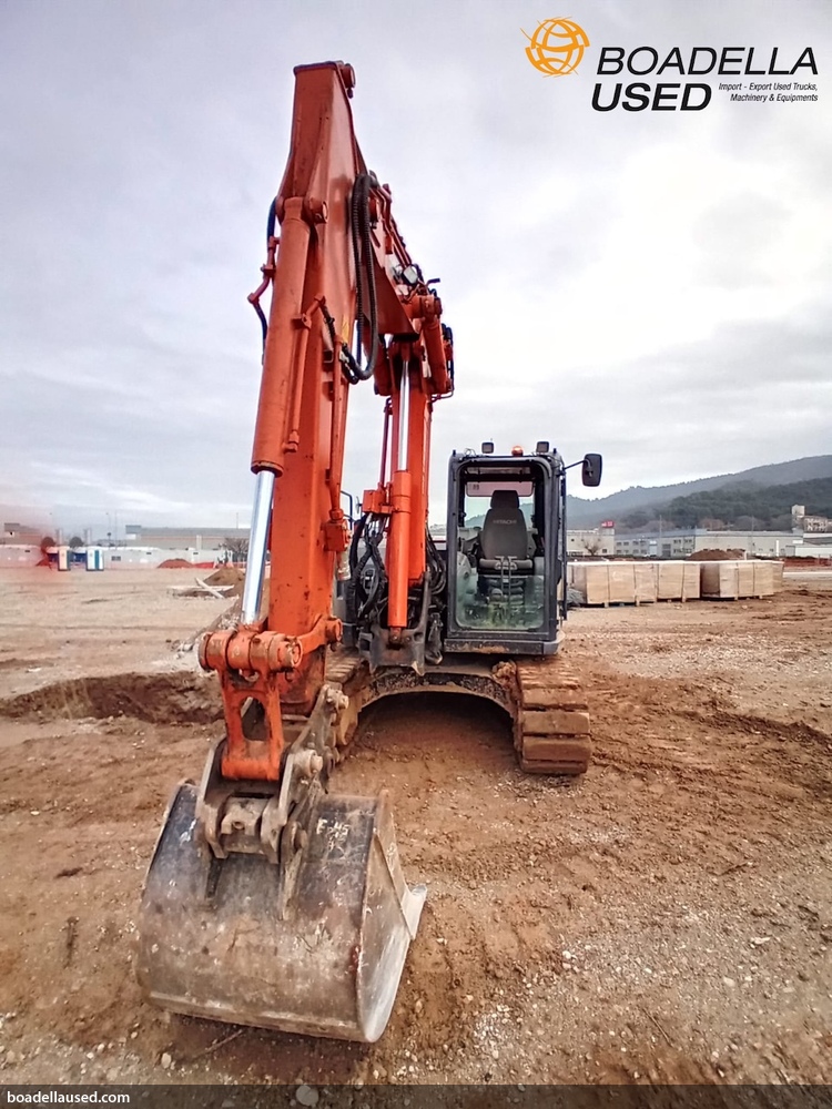 (E-45) HITACHI ZX85USB-6 2P