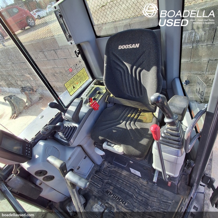 (E-56) DOOSAN DX35Z-7