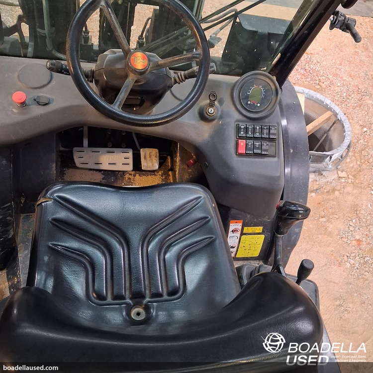 (CE-06) MANITOU MC25-4