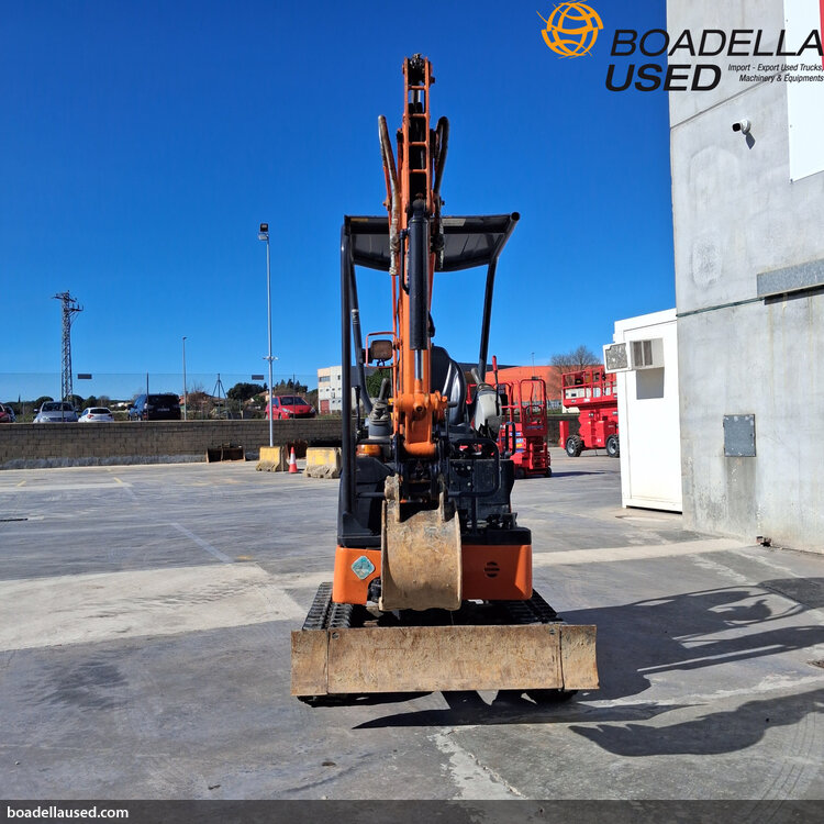 (E-51) HITACHI ZX19U-6 YR