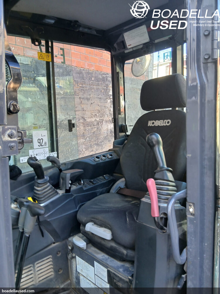 (E-67) KOBELCO SK28-SR7