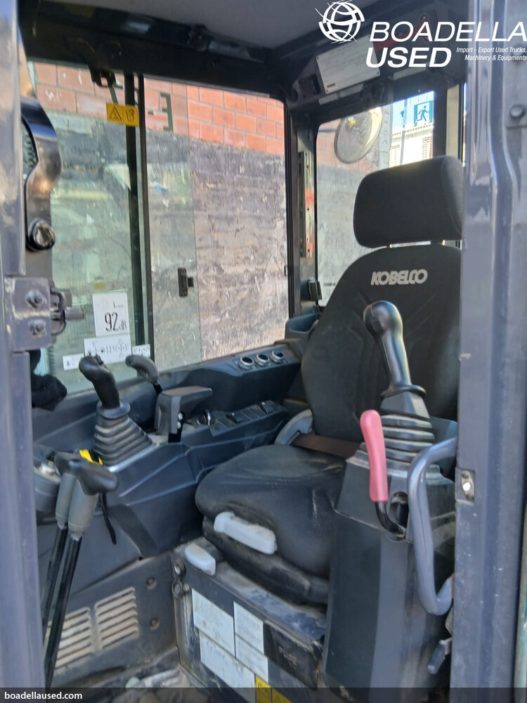 (E-67) KOBELCO SK28-SR7