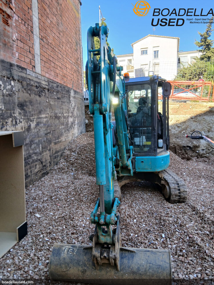 (E-67) KOBELCO SK28-SR7