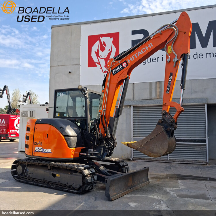 (E-52) HITACHI ZX65 USB-6 CLP