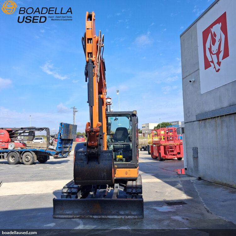 (E-52) HITACHI ZX65 USB-6 CLP