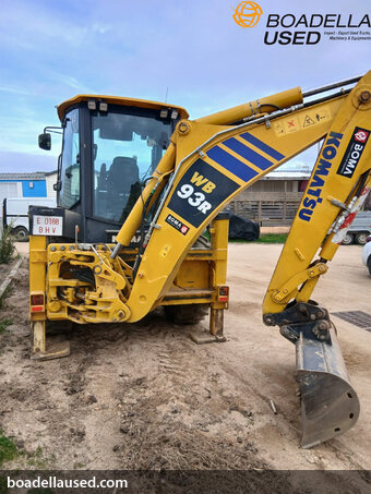 (R-09) KOMATSU WB93R-8E0