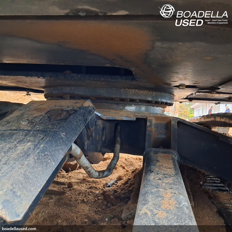 HITACHI ZX65USB-6 CLP