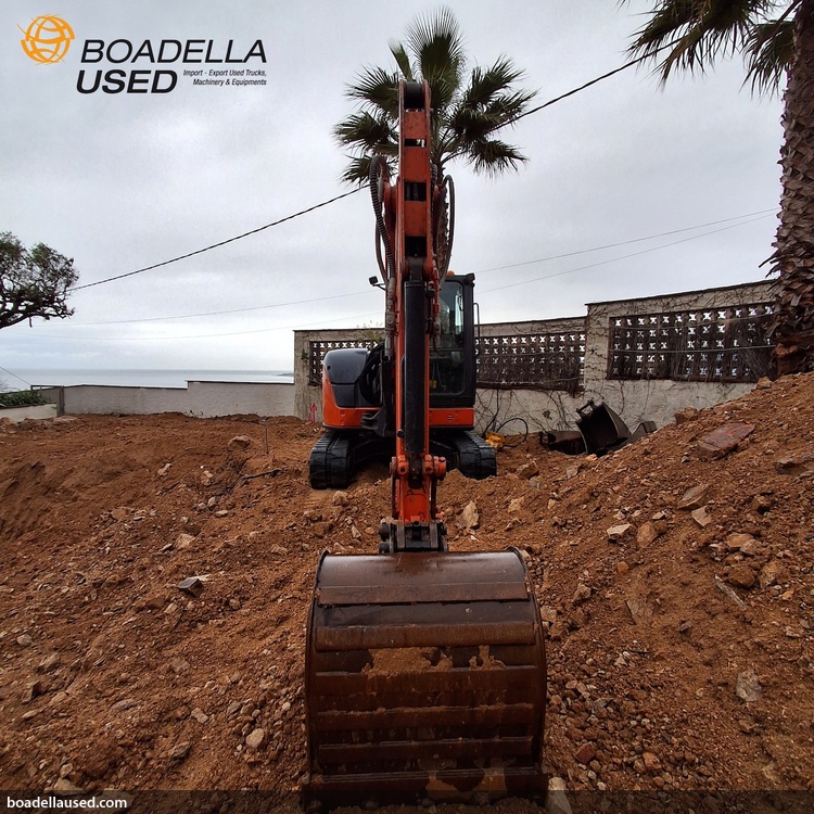 HITACHI ZX65USB-6 CLP