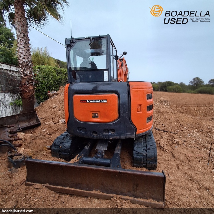 HITACHI ZX65USB-6 CLP